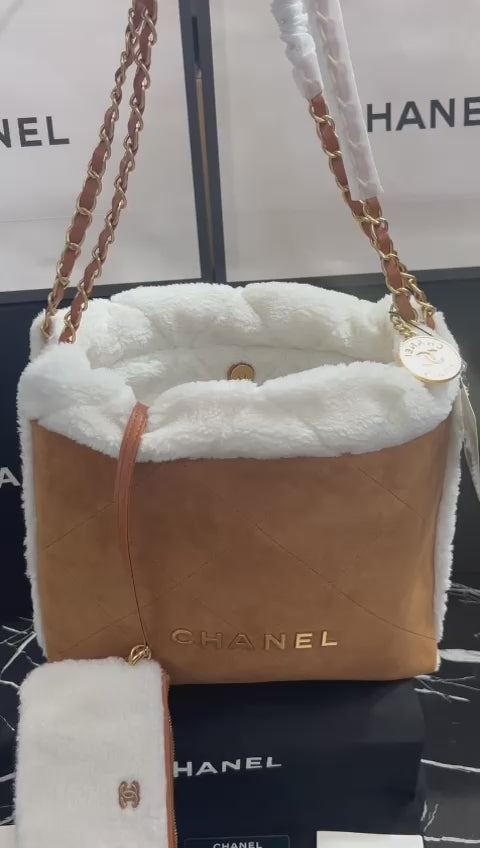 Chanel Café Afelpado Gamuza con Piel