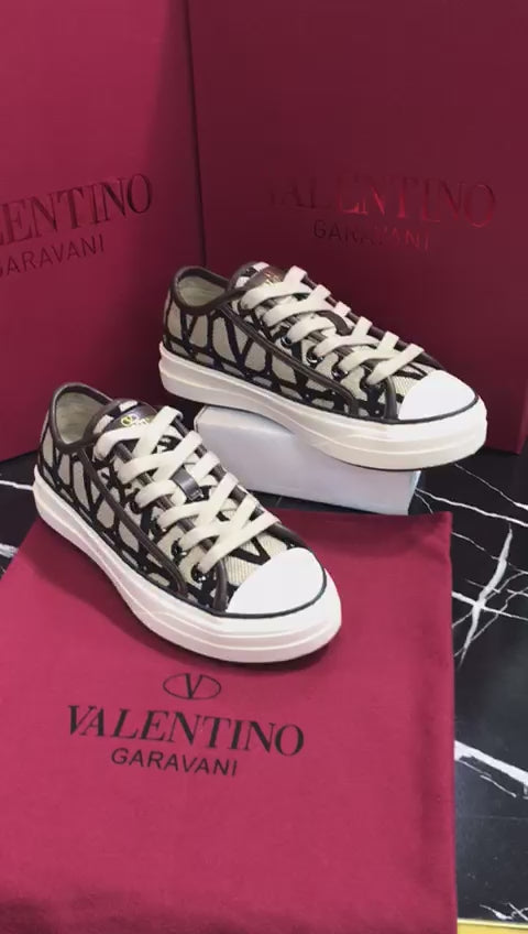 Valentino Cafes zapatos