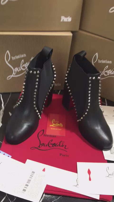 Louboutin botín con bordes de diamante