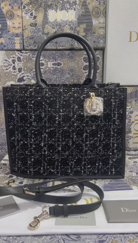 Christian Dior Negro con Blanco Croché con Piel