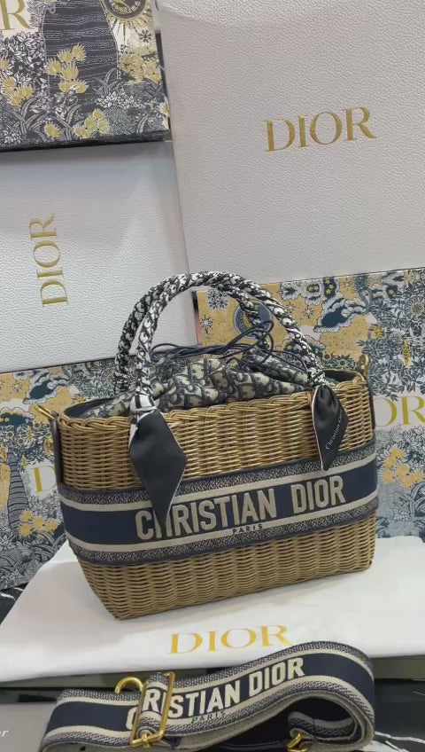 Christian Dior Negro Bordada Mimbre