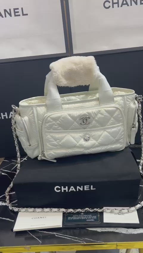 Chanel Edición Especial Textil con Brillos y Piel