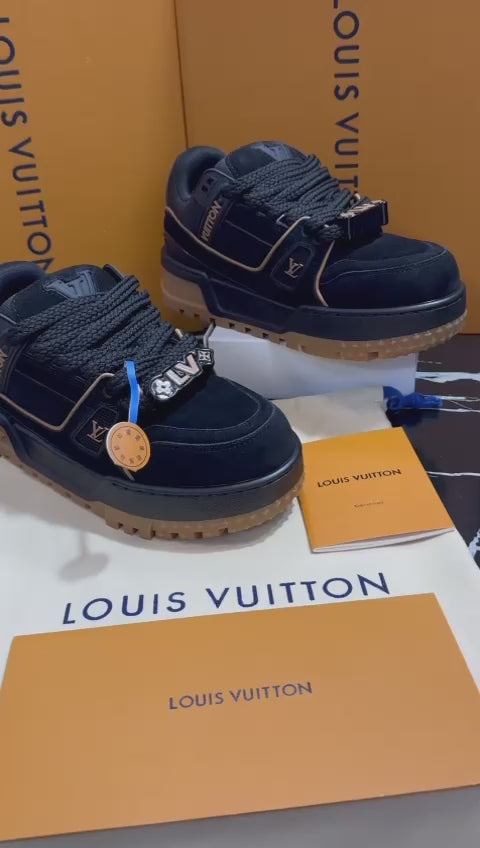 Louis Vuitton tenis negros con café