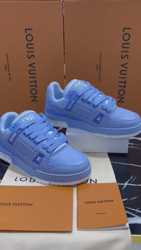 Louis Vuitton Tenis color azul