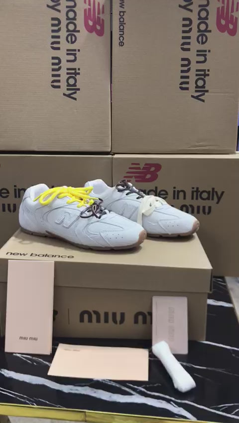 Miu miu colaboración New balance blancos