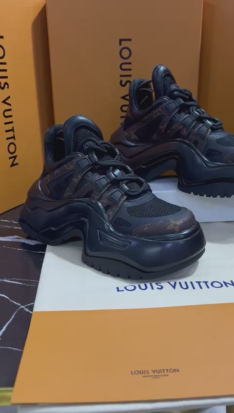 Louis Vuitton Tenis Negros