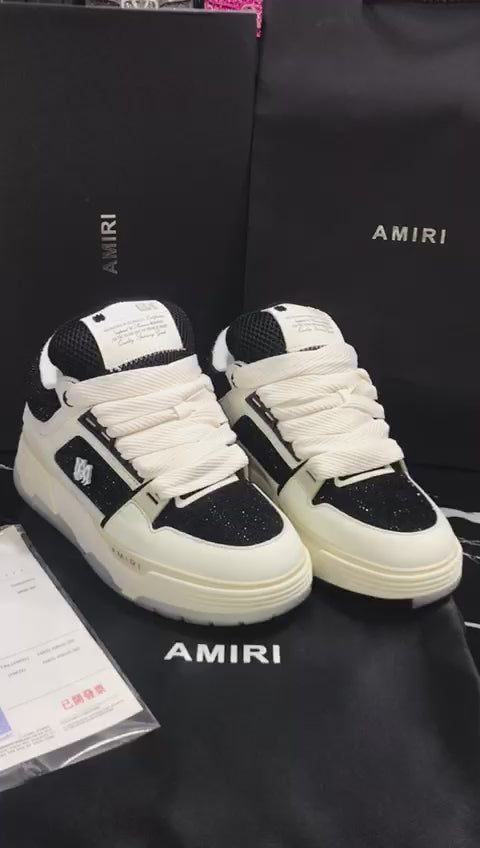 AMIRI Tenis color negro con blanco Caballero