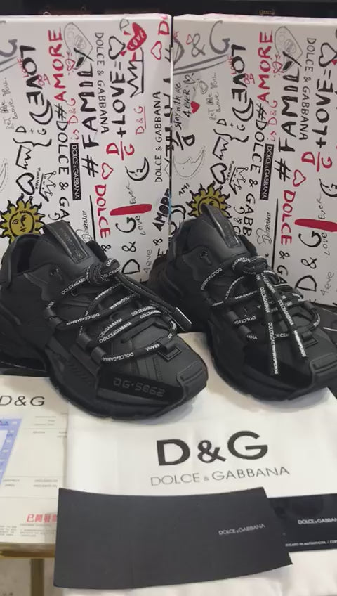 Dolce y Gabbana Tenis negros Caballero